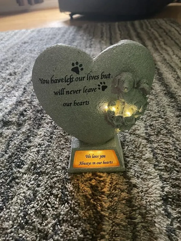 Lighted & Solar Memorial Stones for Pet 2 Heart-Shaped Solar Memorial Stone with Quote